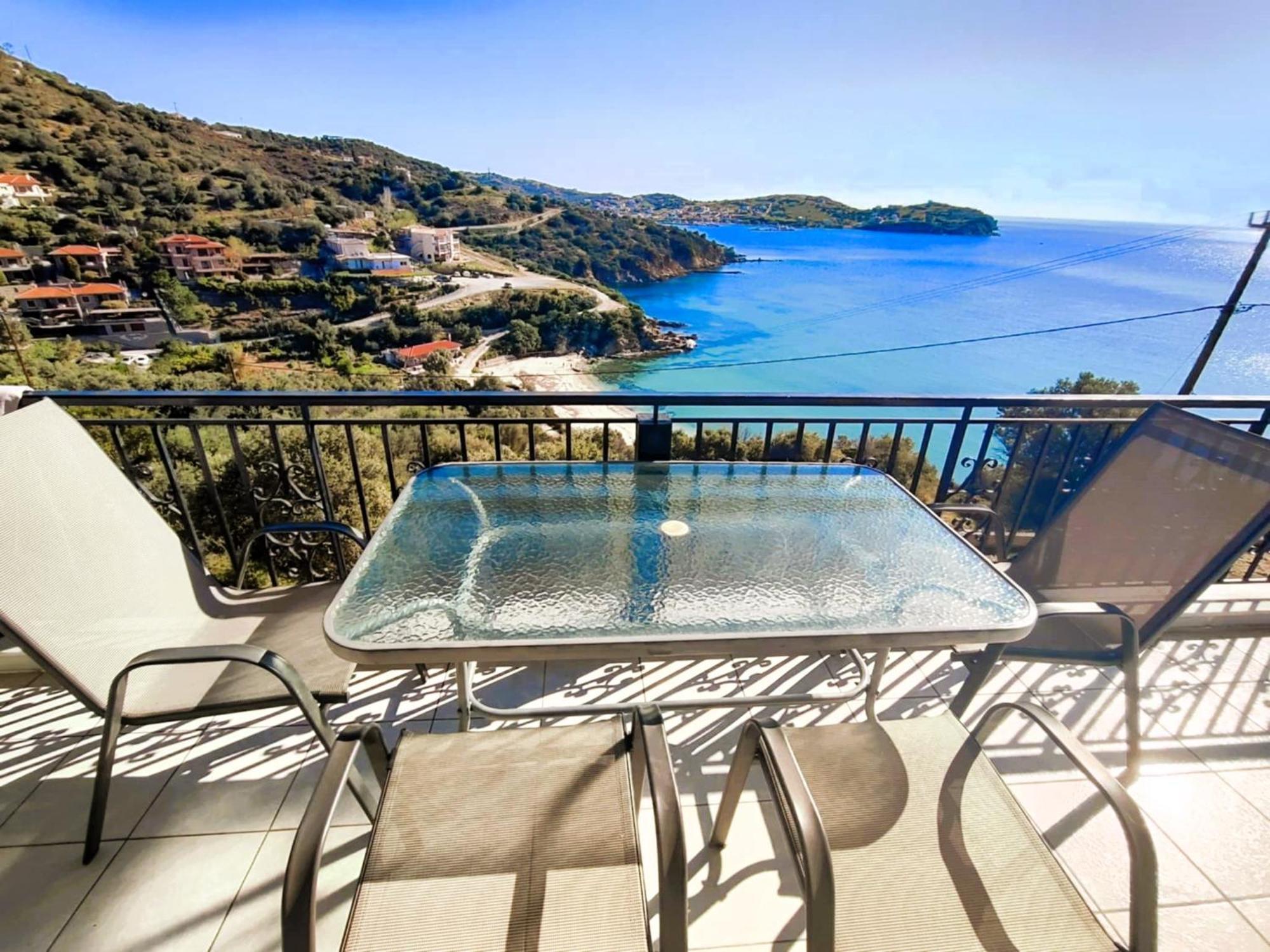 Aegean Beachfront Petriaí 外观 照片