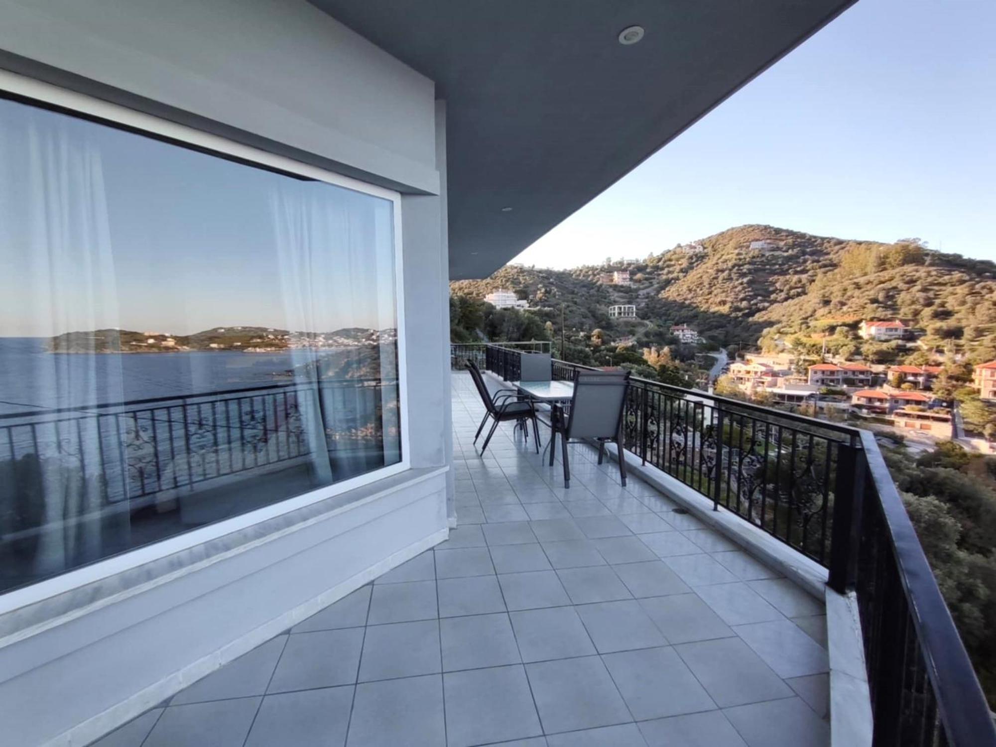 Aegean Beachfront Petriaí 外观 照片